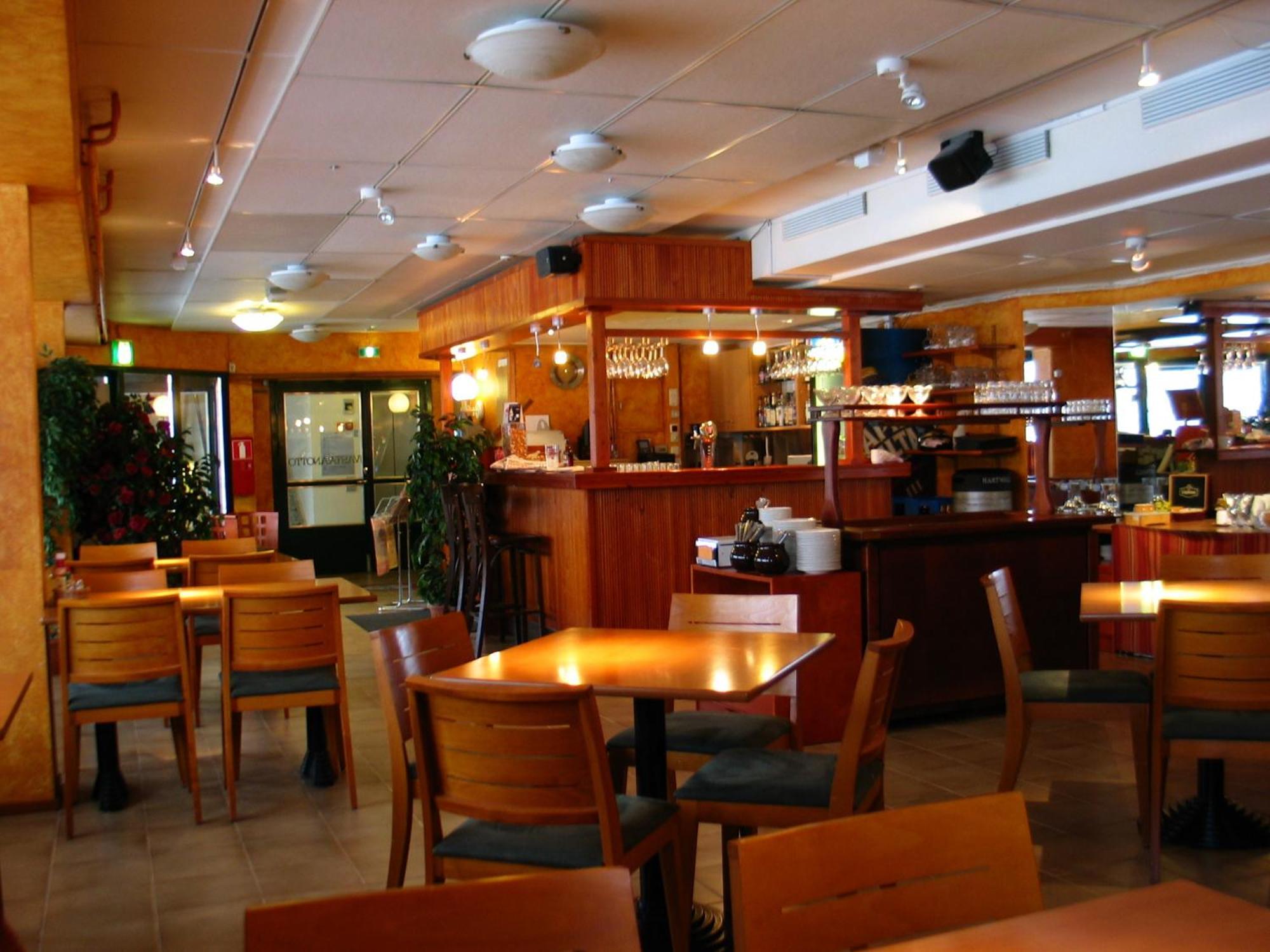 Hotel Hermica Тампере Екстериор снимка