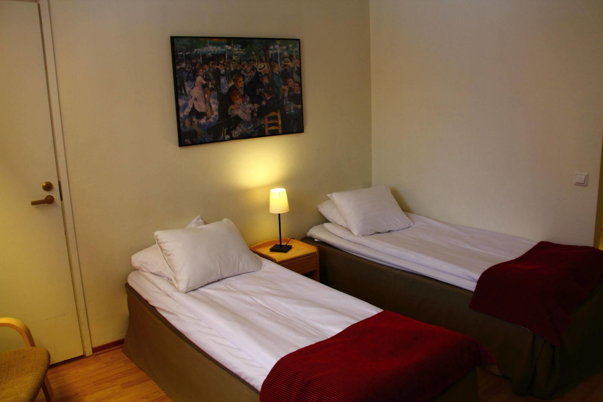 Hotel Hermica Тампере Екстериор снимка