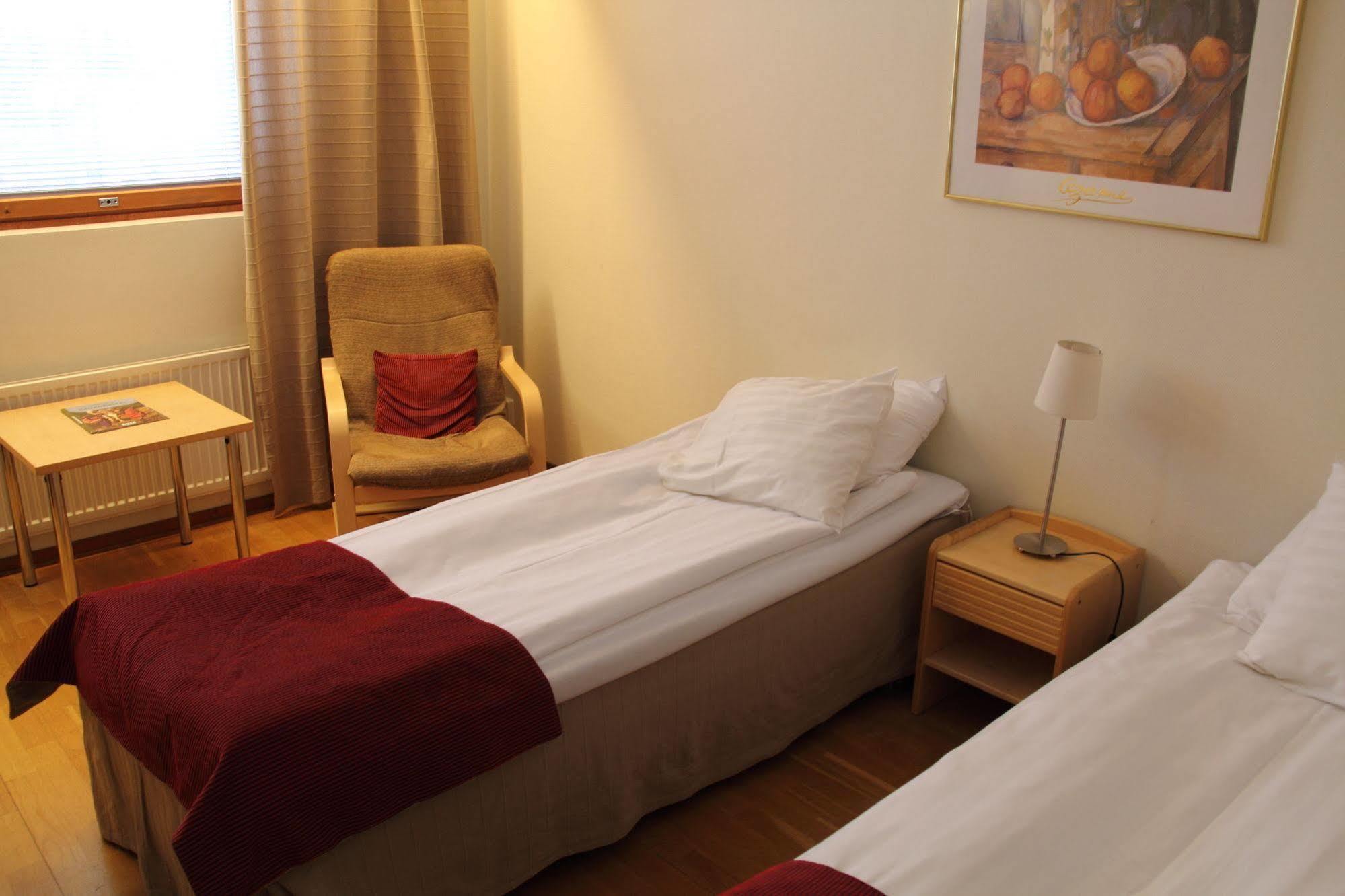 Hotel Hermica Тампере Екстериор снимка