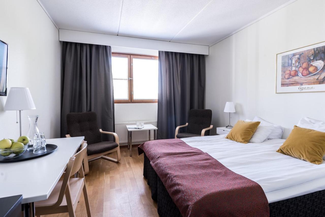 Hotel Hermica Тампере Екстериор снимка